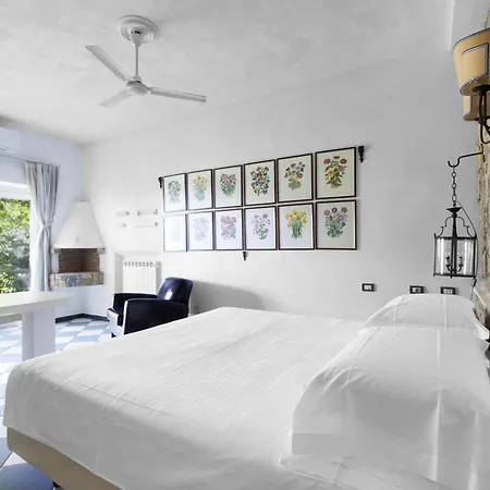 Hotel apartamentowy I Giardini Dei Sensi 2*