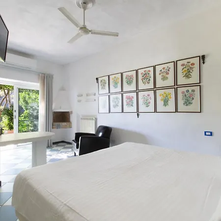 I Giardini Dei Sensi 2* Positano